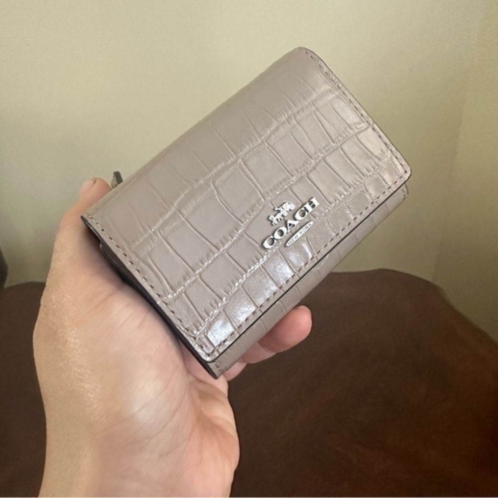 New coach wallet